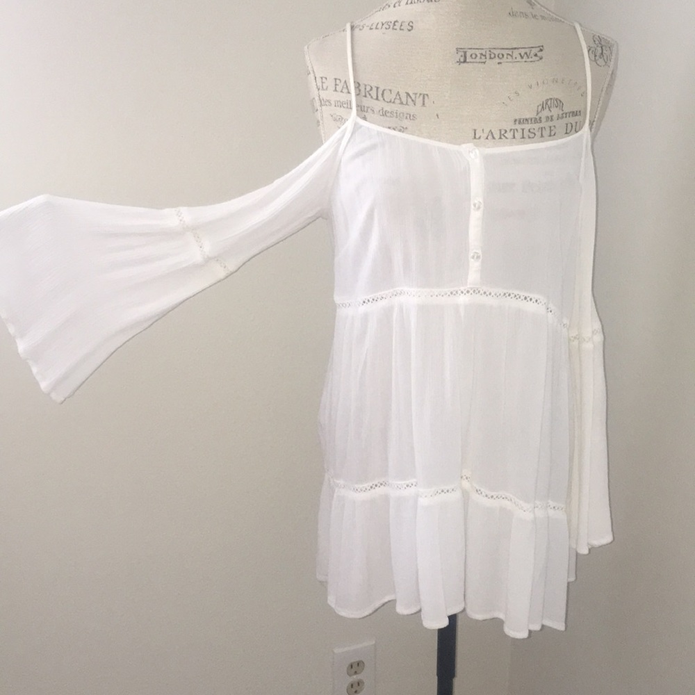 White Flowey Top